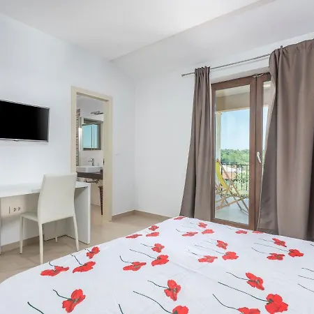 Stunning In With Jacuzzi Villa *